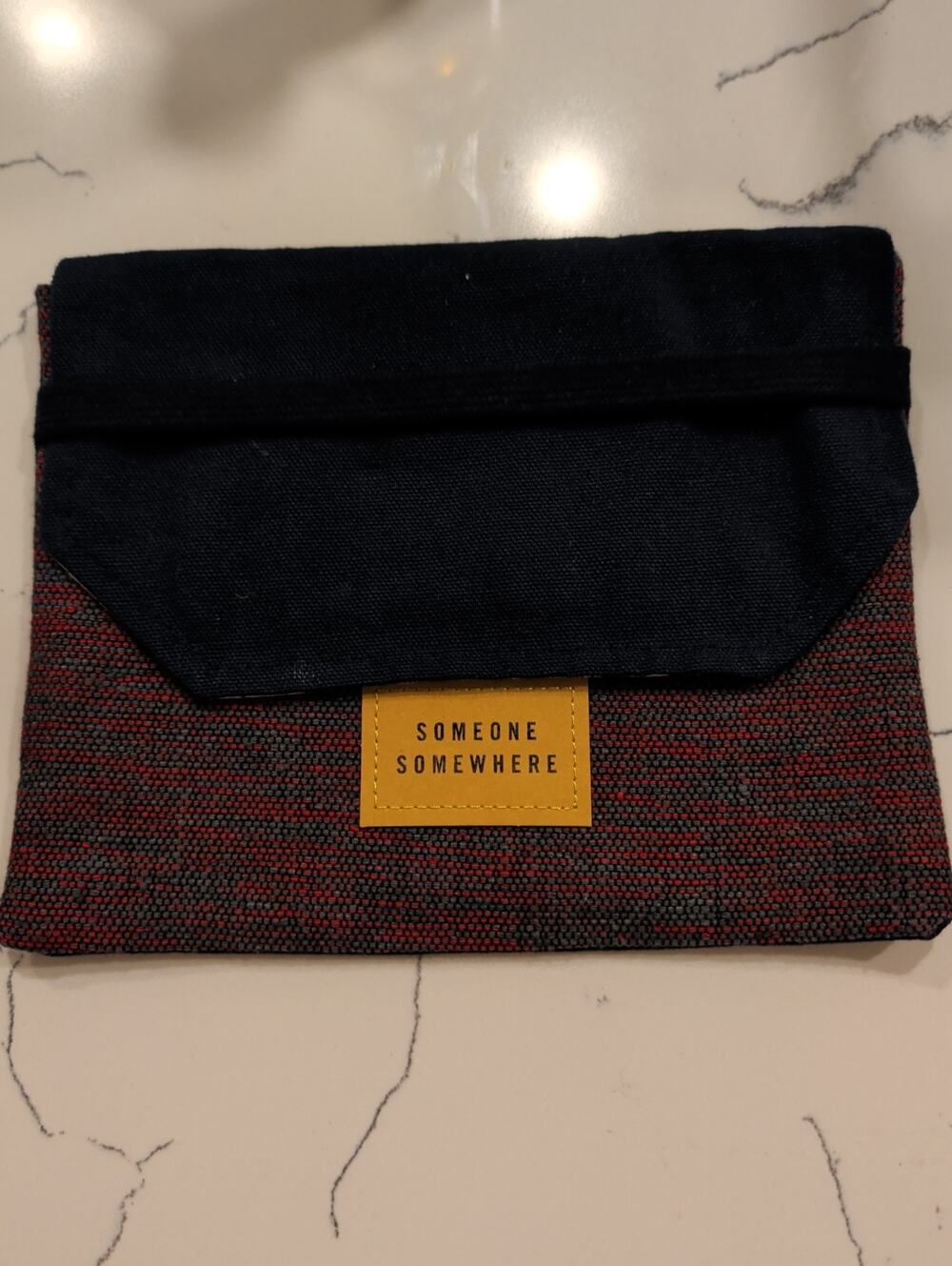 Lot of 2 Delta One Someone Somewhere Amenity Kit Pouches Blue Red Artisan Bags